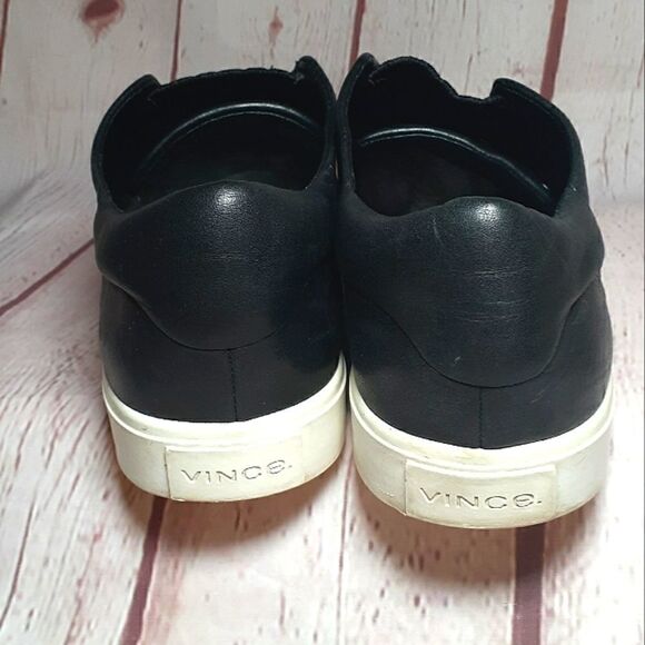 Vince. "Cantera" Black Leather w/Knit Side Panel Slip-on Sneakers sz.8.5 Ret$195 - Picture 4 of 5